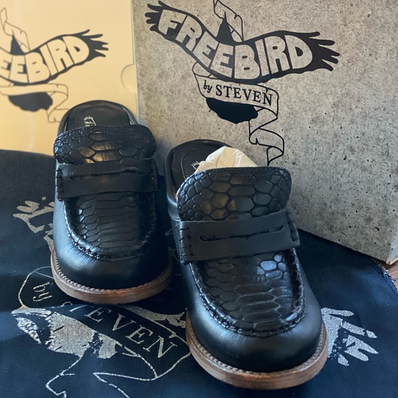 Freebird - Black Slides - Picture 4 of 9